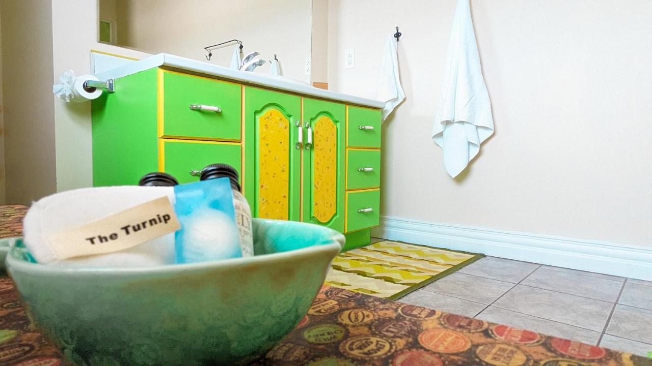 The Turnip Bed And Breakfast Parson's Pond Экстерьер фото